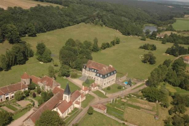Chateau De Flee Semur-en-Auxois Exterior foto